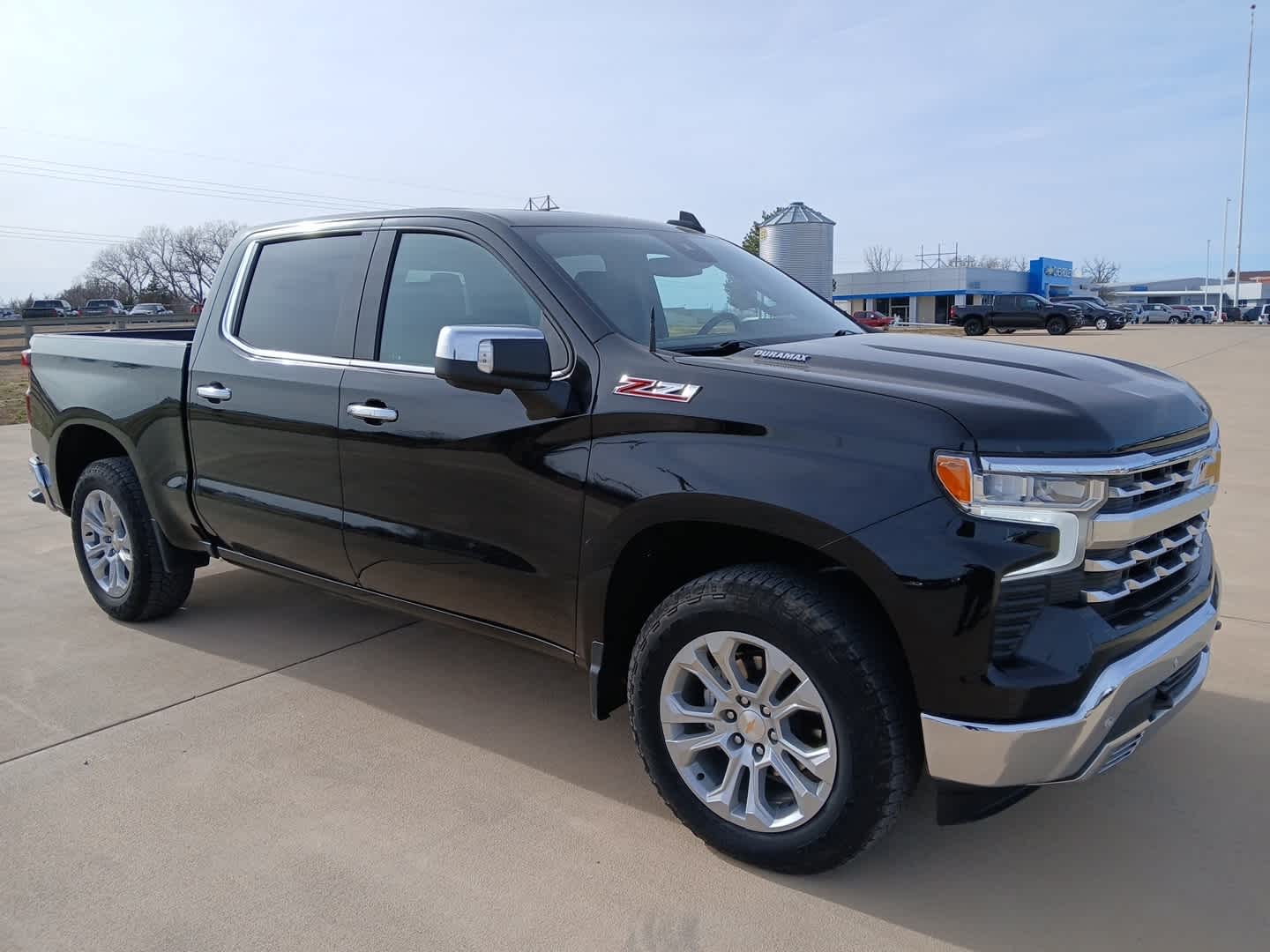 2025 Chevrolet Silverado 1500 LTZ