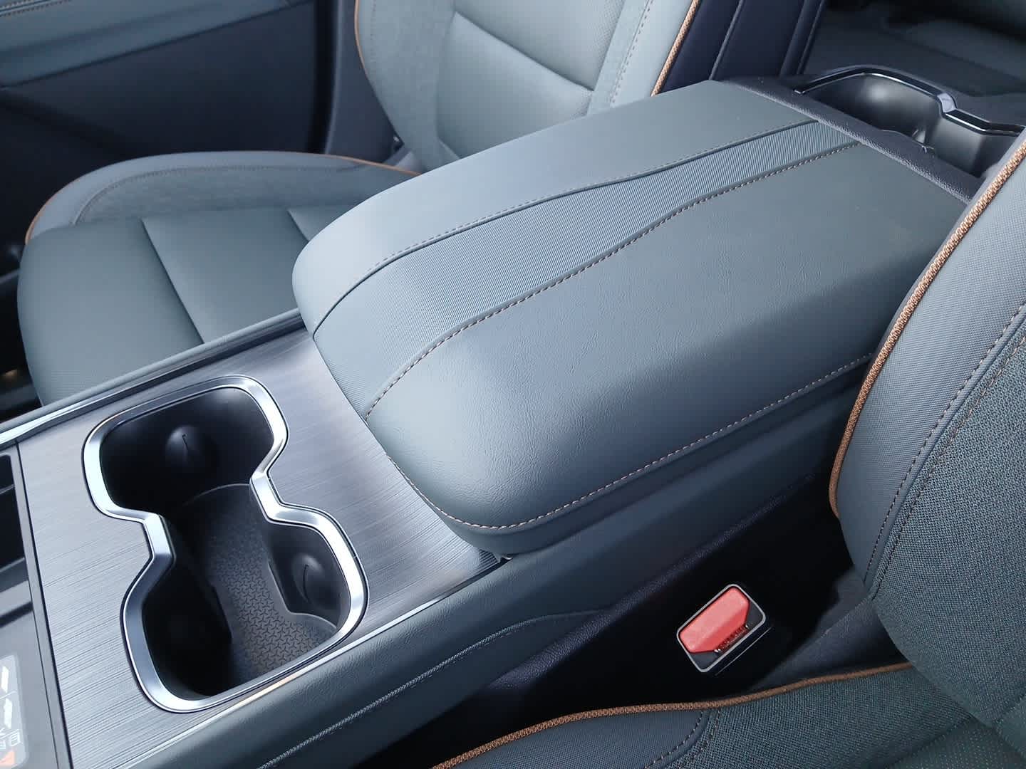 2027 GMC Acadia AT4