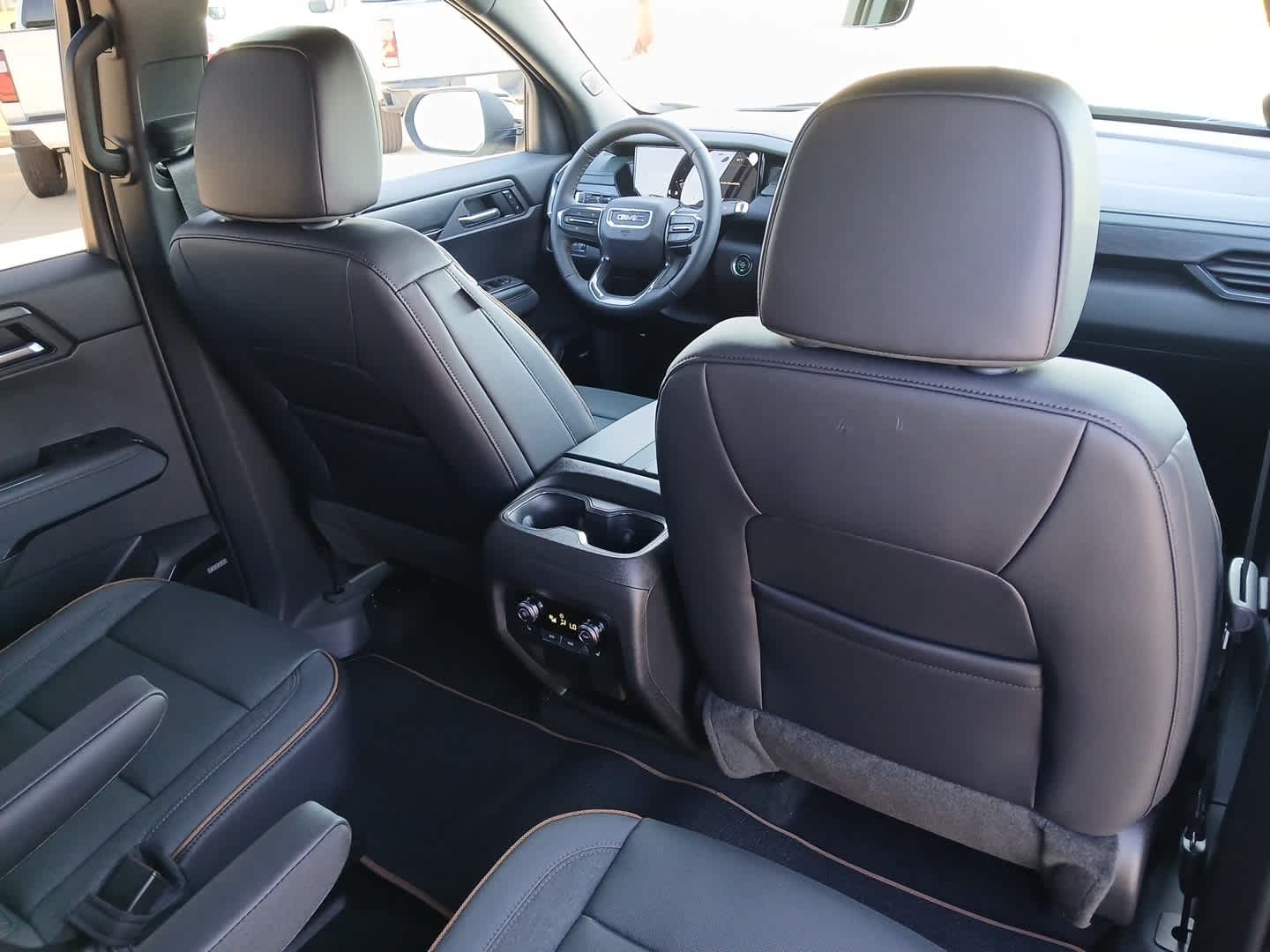 2027 GMC Acadia AT4