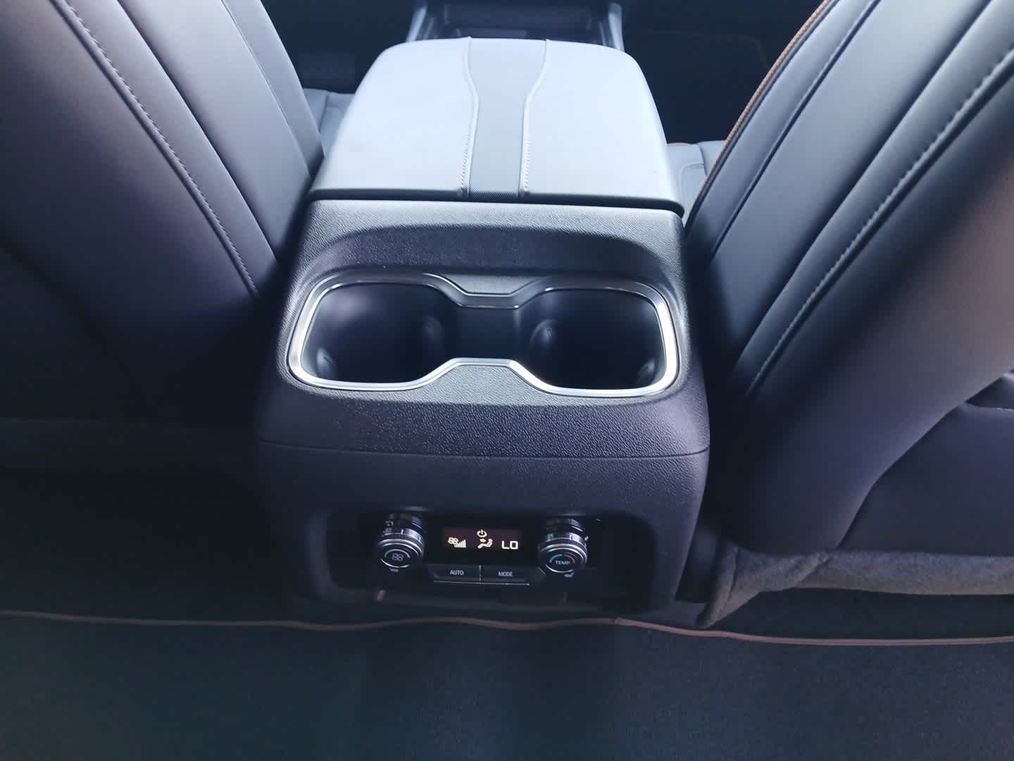 2027 GMC Acadia AT4