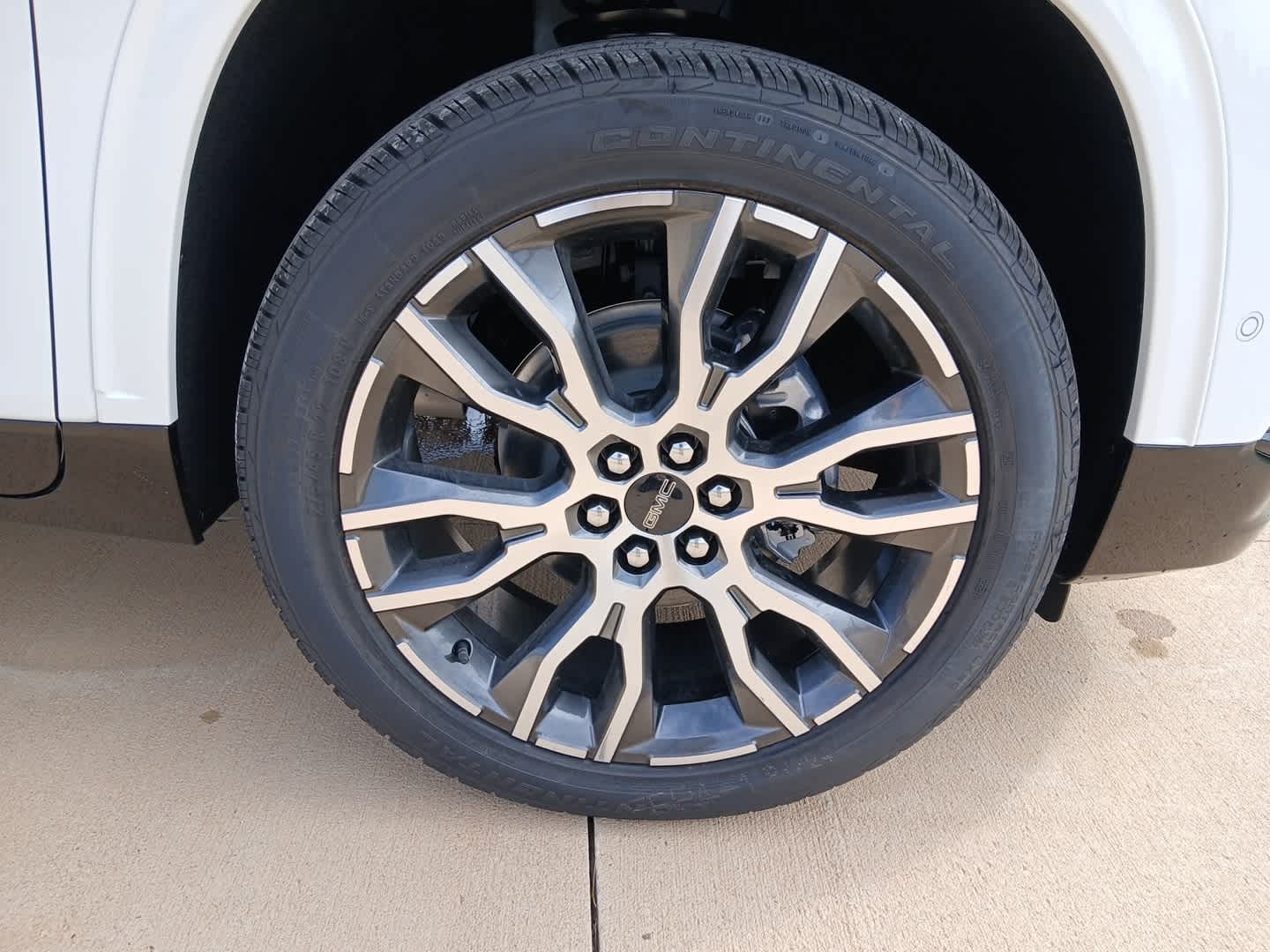 2027 GMC Acadia Denali Ultimate