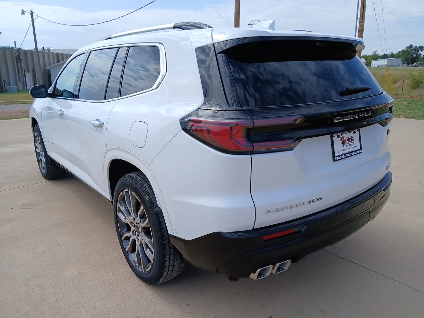 2027 GMC Acadia Denali Ultimate