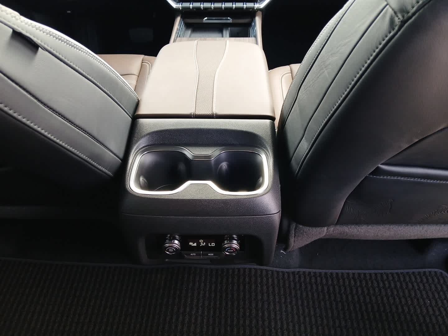 2027 GMC Acadia Denali Ultimate