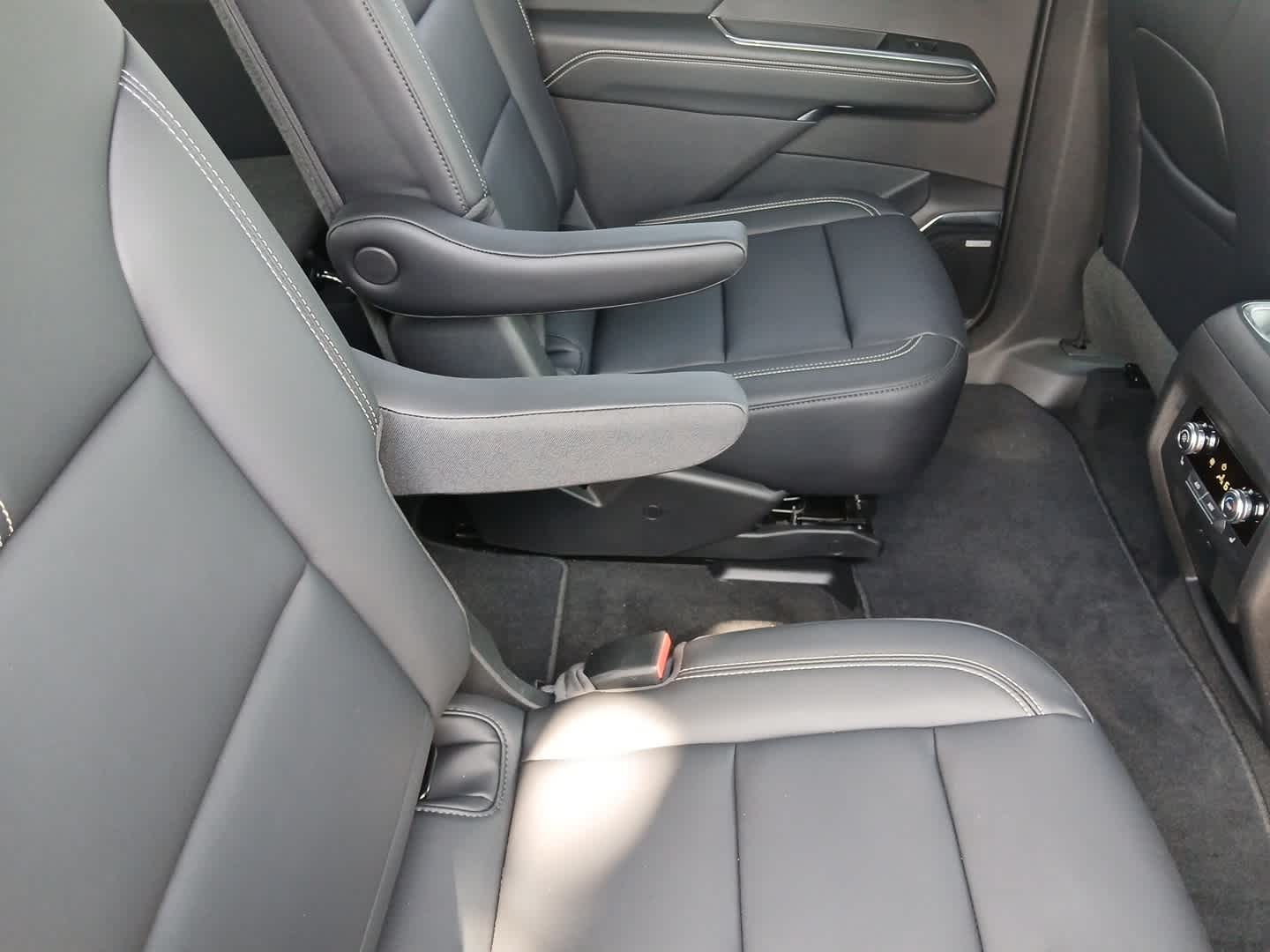 2026 GMC Acadia Elevation - Photo 57