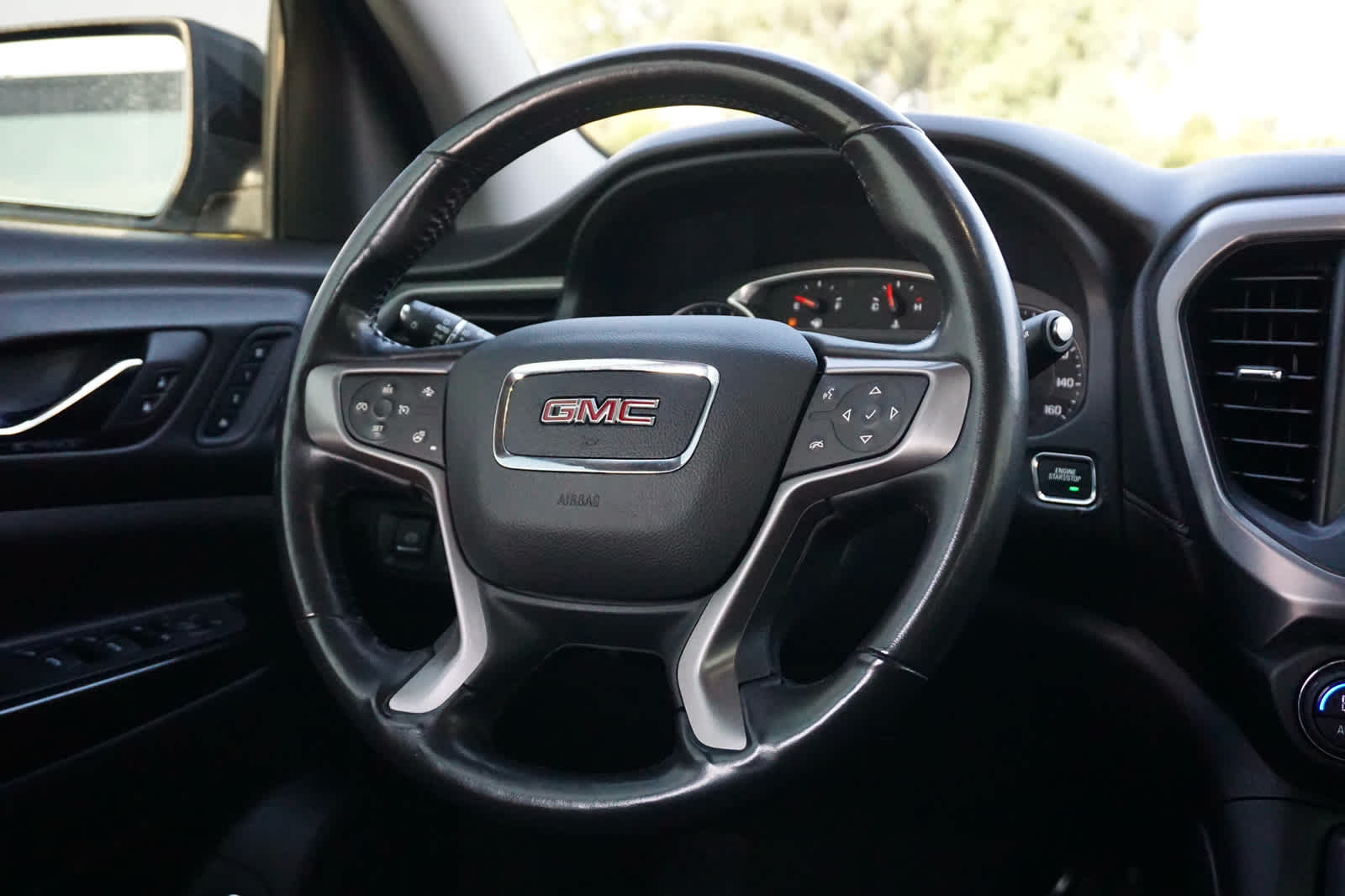 2022 GMC Acadia AT4