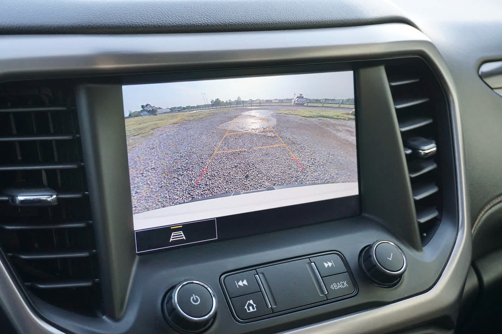 2022 GMC Acadia AT4