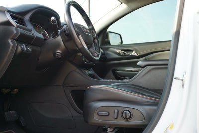 2022 GMC Acadia AT4