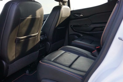 2022 GMC Acadia AT4