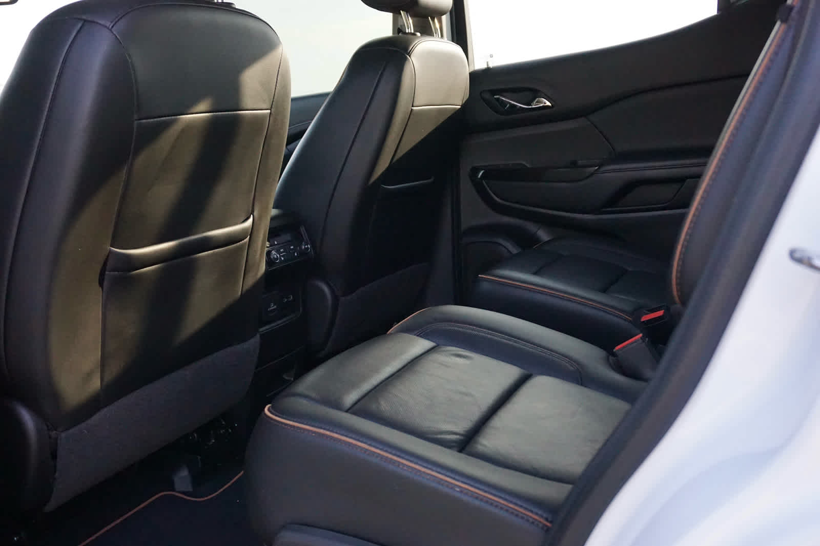 2022 GMC Acadia AT4