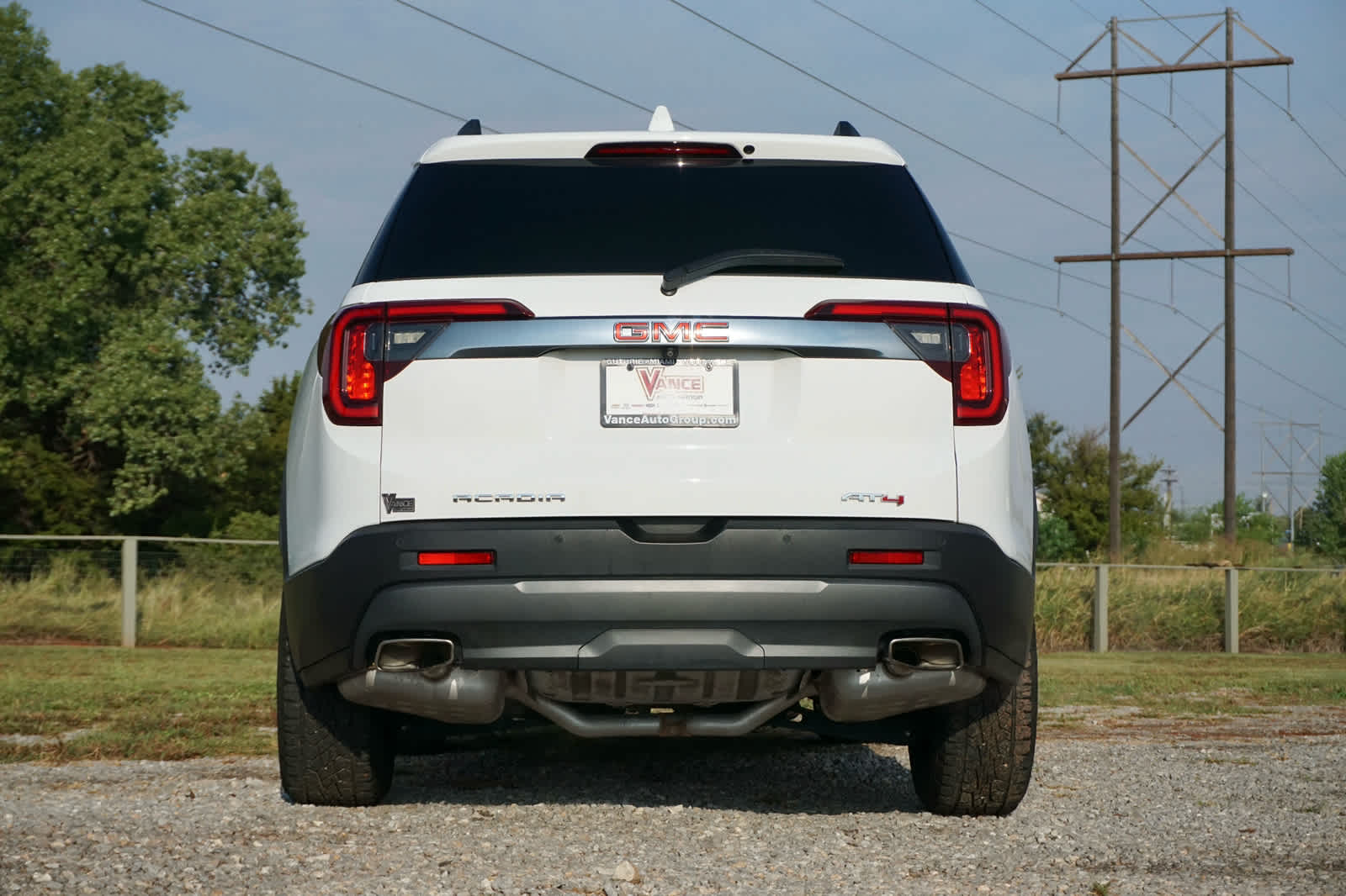 2022 GMC Acadia AT4