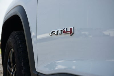 2022 GMC Acadia AT4