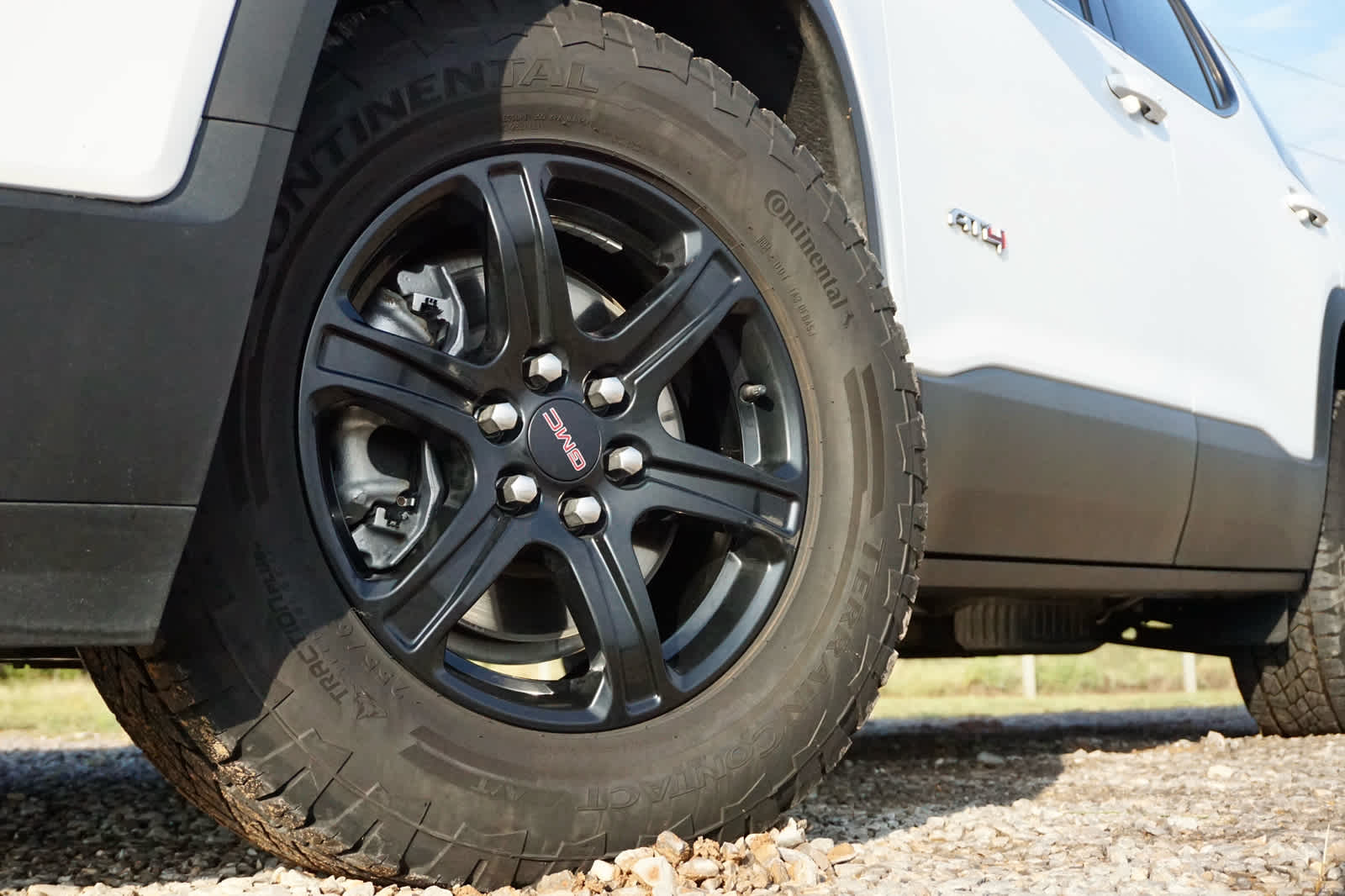 2022 GMC Acadia AT4