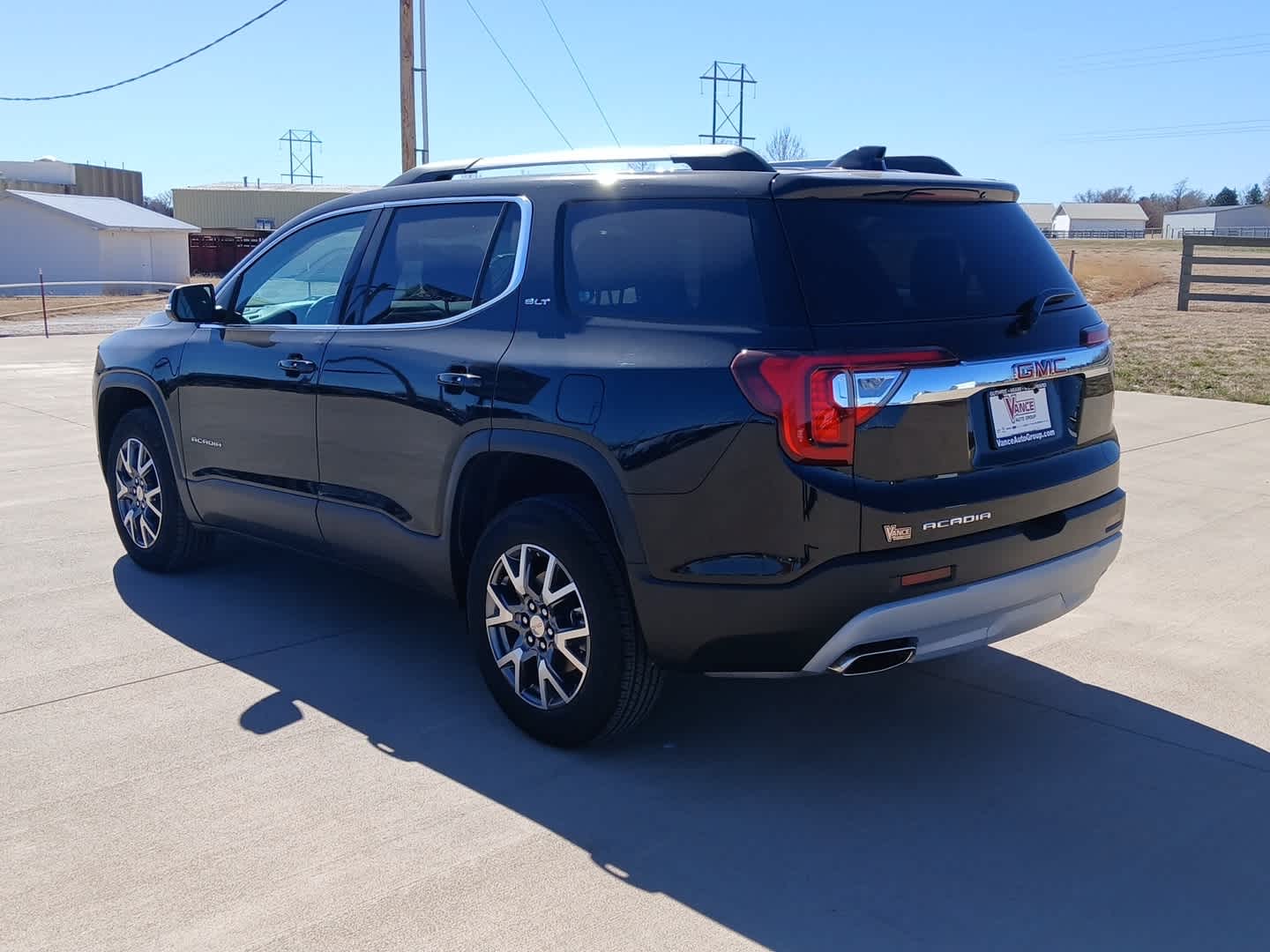 2023 GMC Acadia SLT