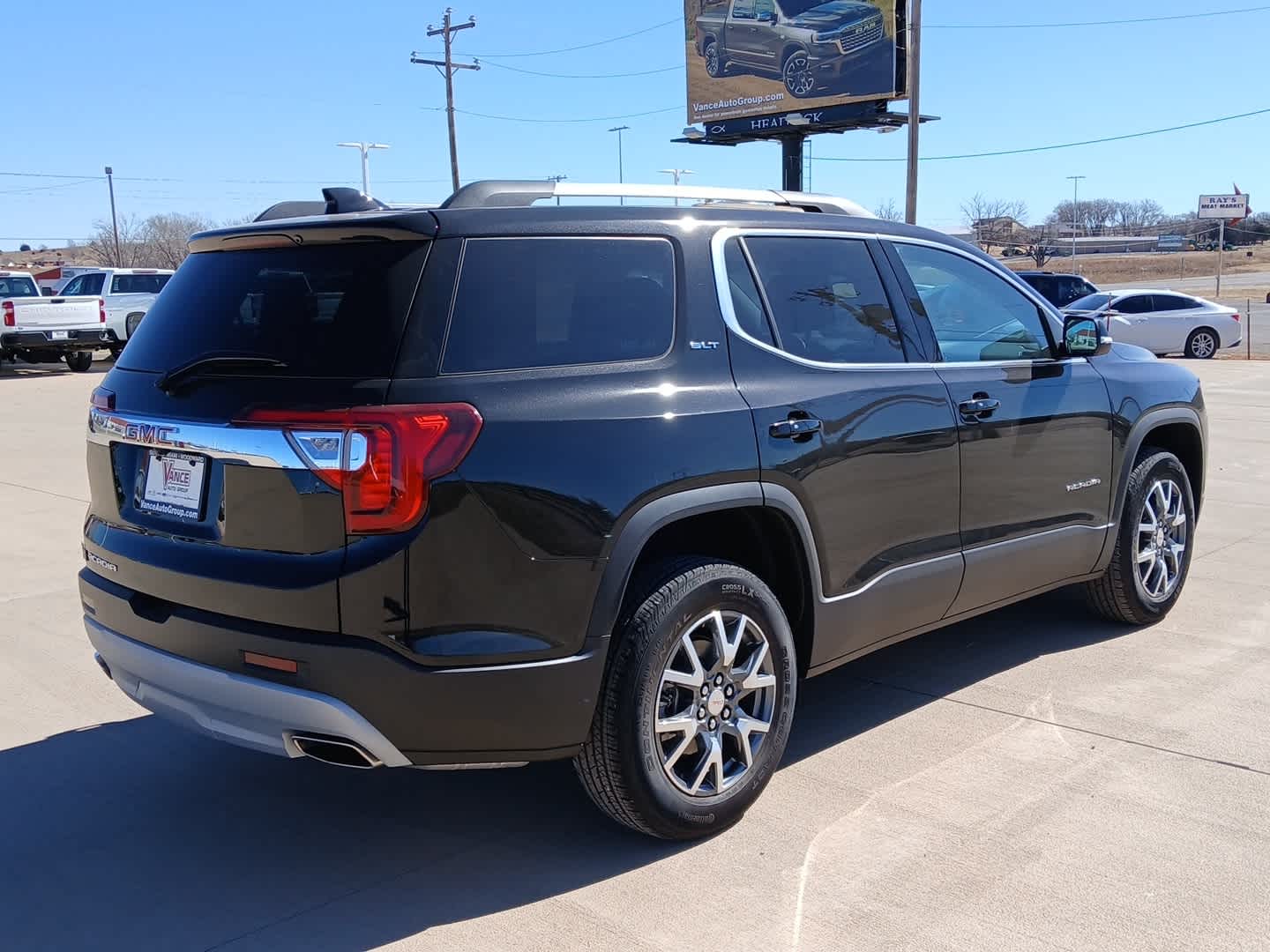 2023 GMC Acadia SLT
