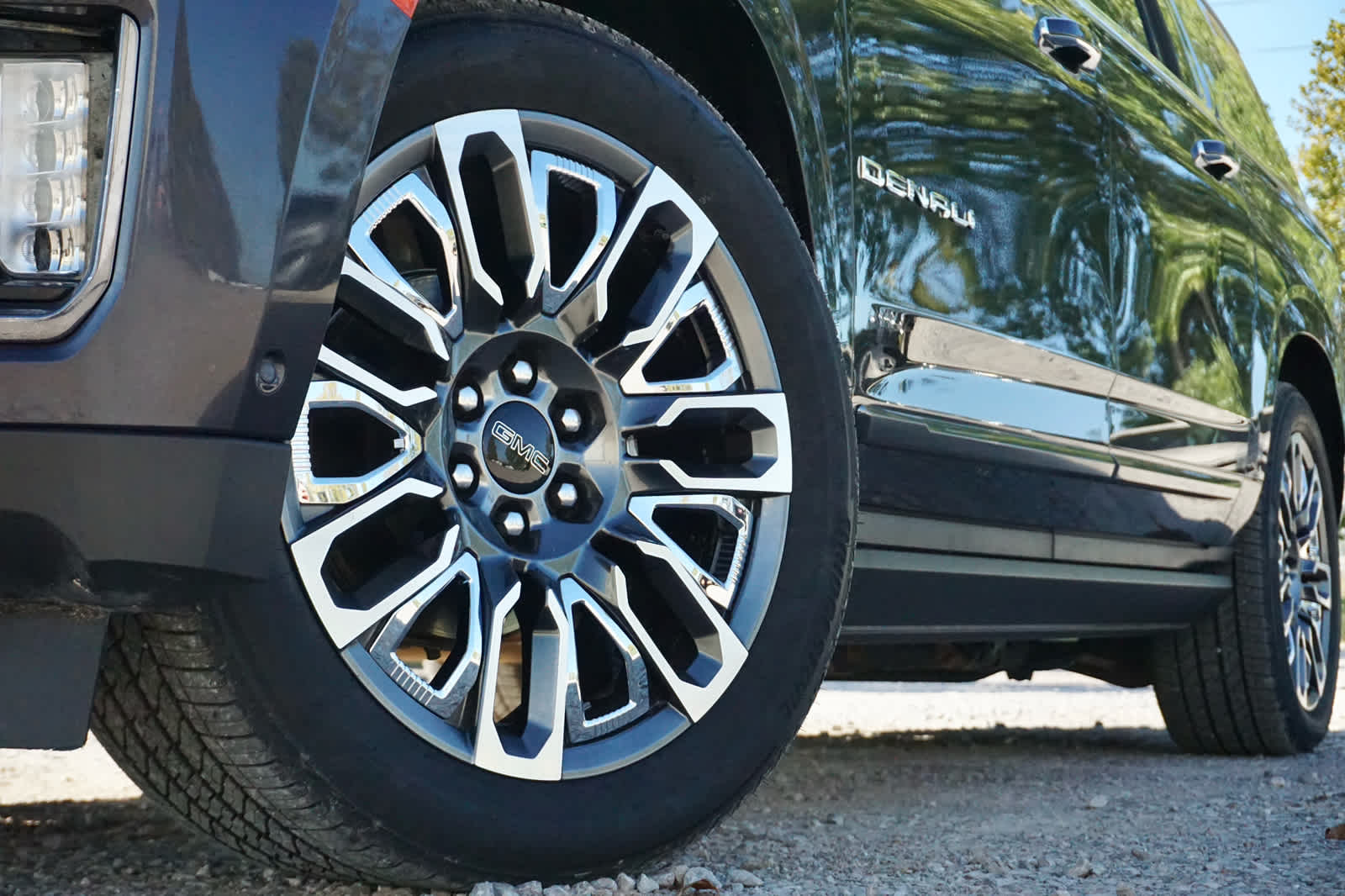 2023 GMC Yukon XL Denali Ultimate
