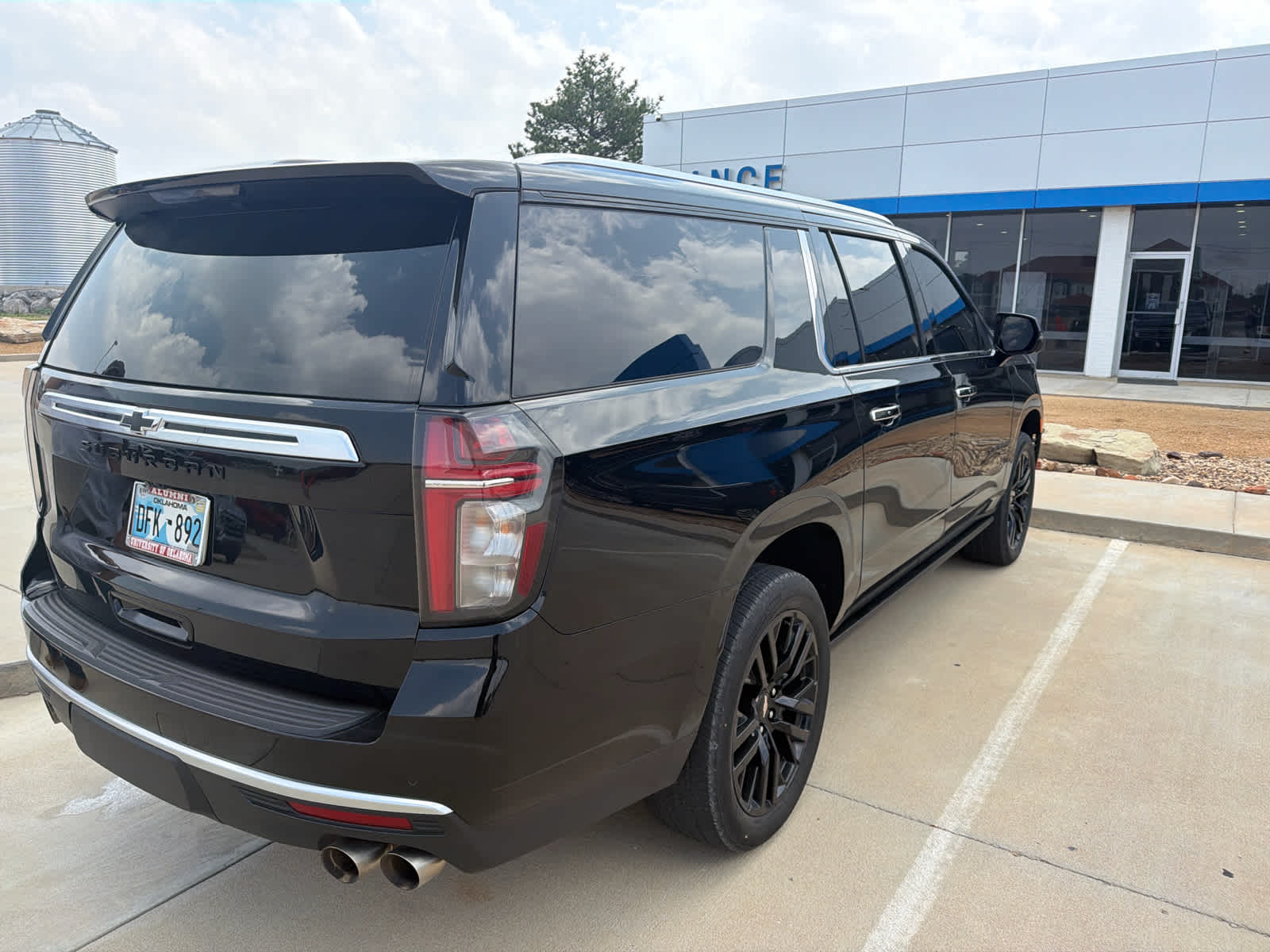 2024 Chevrolet Suburban High Country