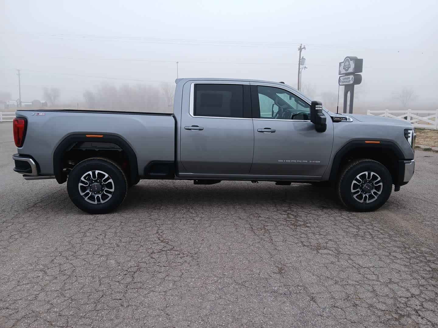 2026 GMC Sierra 2500 HD SLE