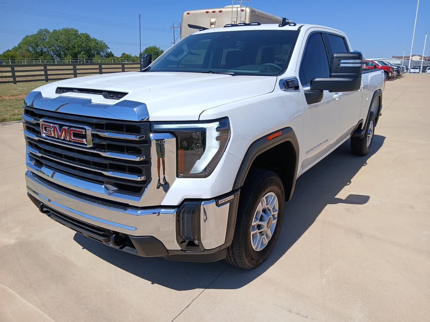 2026 GMC Sierra 2500 HD SLE