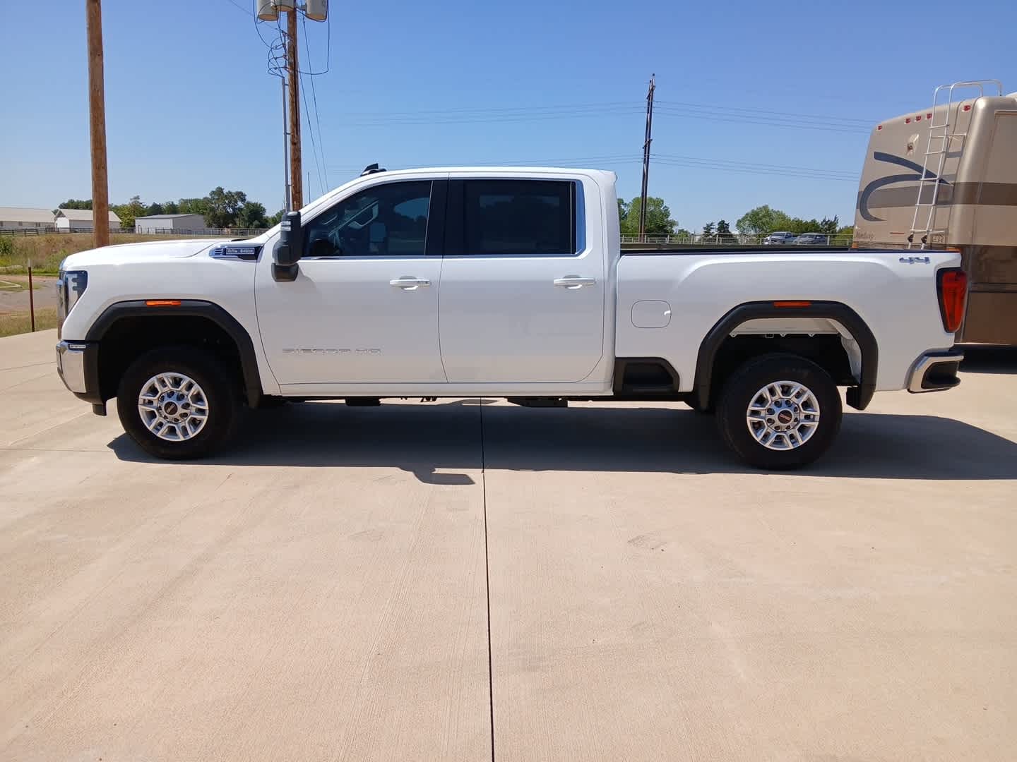 2026 GMC Sierra 2500 HD SLE