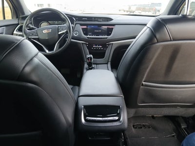 2025 Cadillac XT6 Luxury