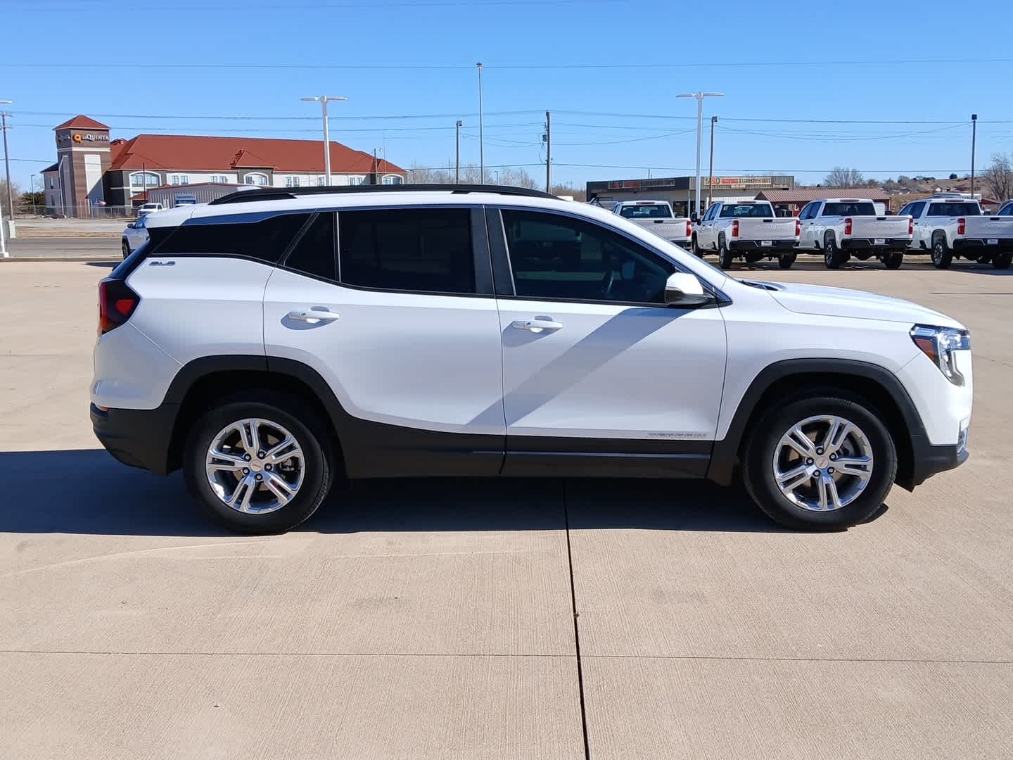 2023 GMC Terrain SLE