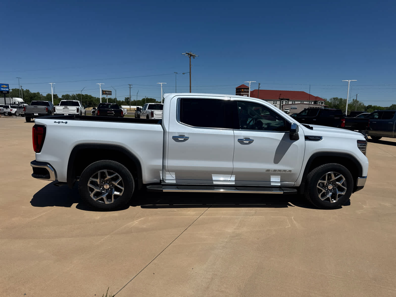 2026 GMC Sierra 1500 SLT - Photo 71
