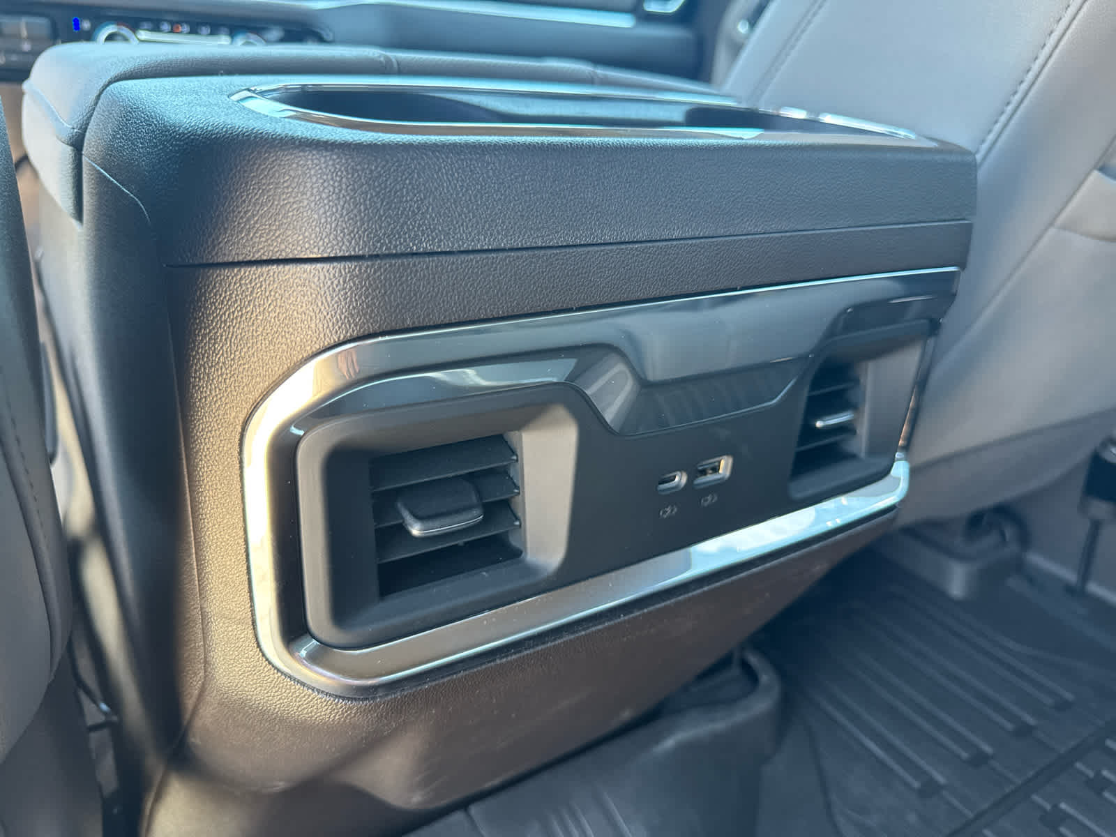 2026 GMC Sierra 1500 SLT - Photo 91