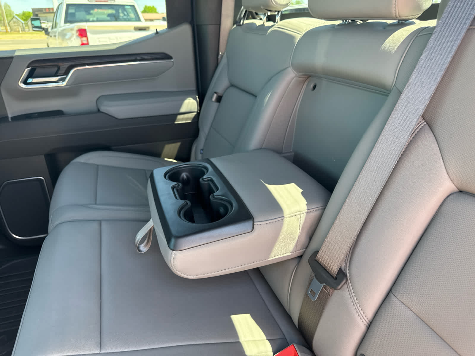 2026 GMC Sierra 1500 SLT - Photo 93