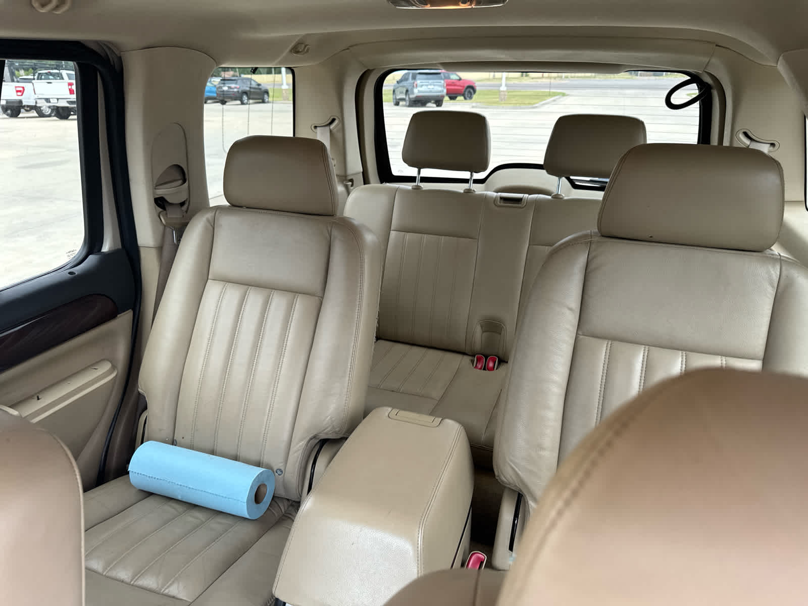 2005 Lincoln Aviator Base
