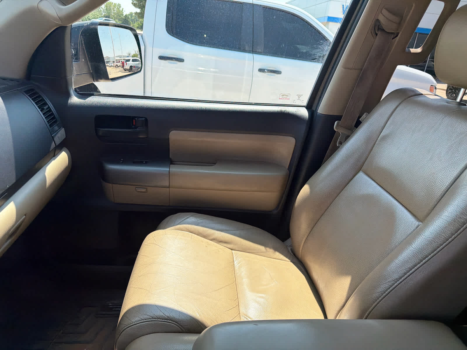 2017 Toyota Sequoia SR5