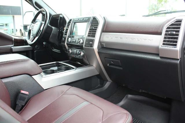2017 Ford Super Duty F-350 SRW Pickup Platinum