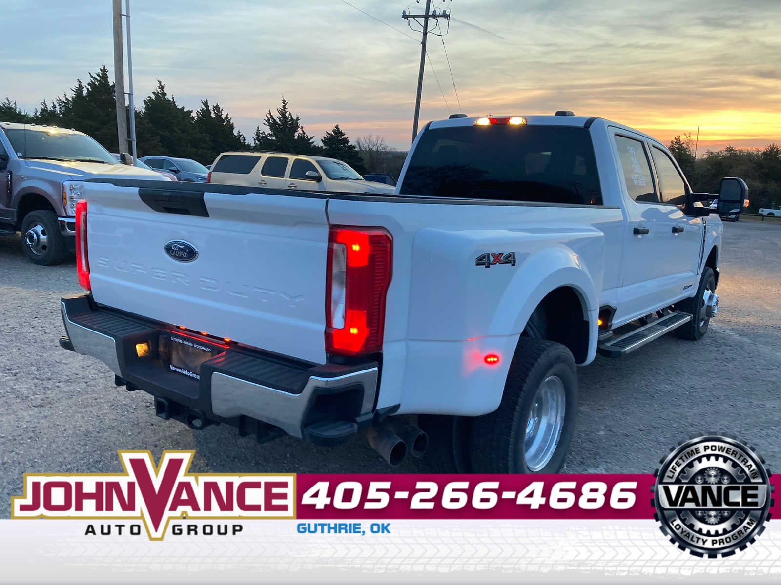 2025 Ford Super Duty F-350 DRW Pickup XLT