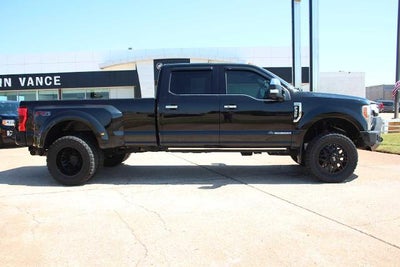 2018 Ford Super Duty F-350 DRW Pickup Platinum
