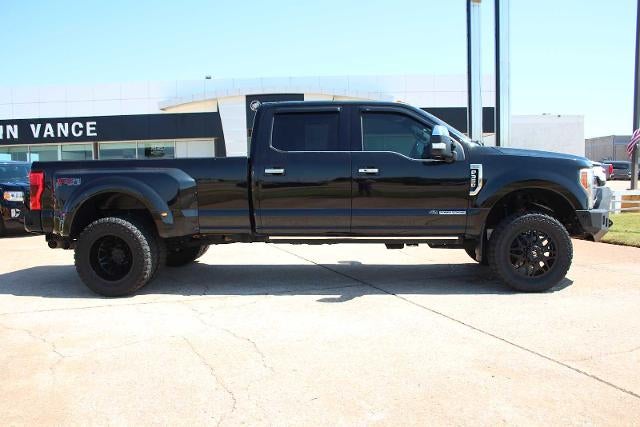 2018 Ford Super Duty F-350 DRW Pickup Platinum