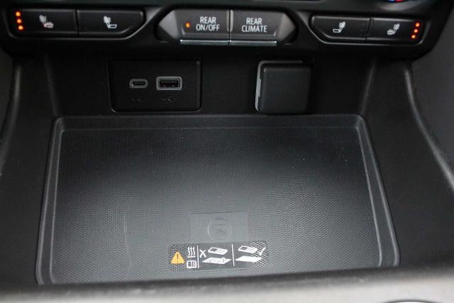 2023 Chevrolet Suburban Z71