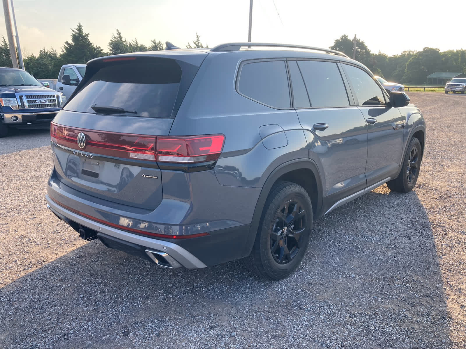 2024 Volkswagen Atlas 2.0T Peak Edition SE w/Technology