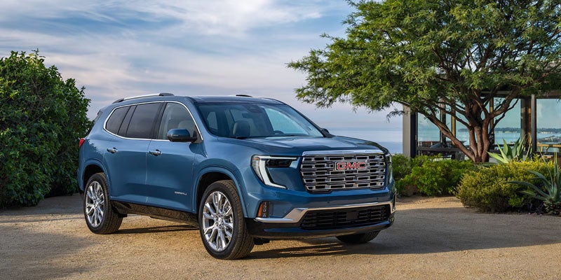2026 GMC Acadia midsize SUV exterior